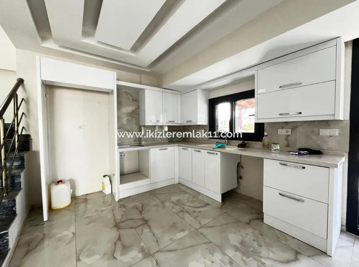 Freistehende 3 1 Villa Mit Null Pool Zu Verkaufen In Seferihisar Doğanbey