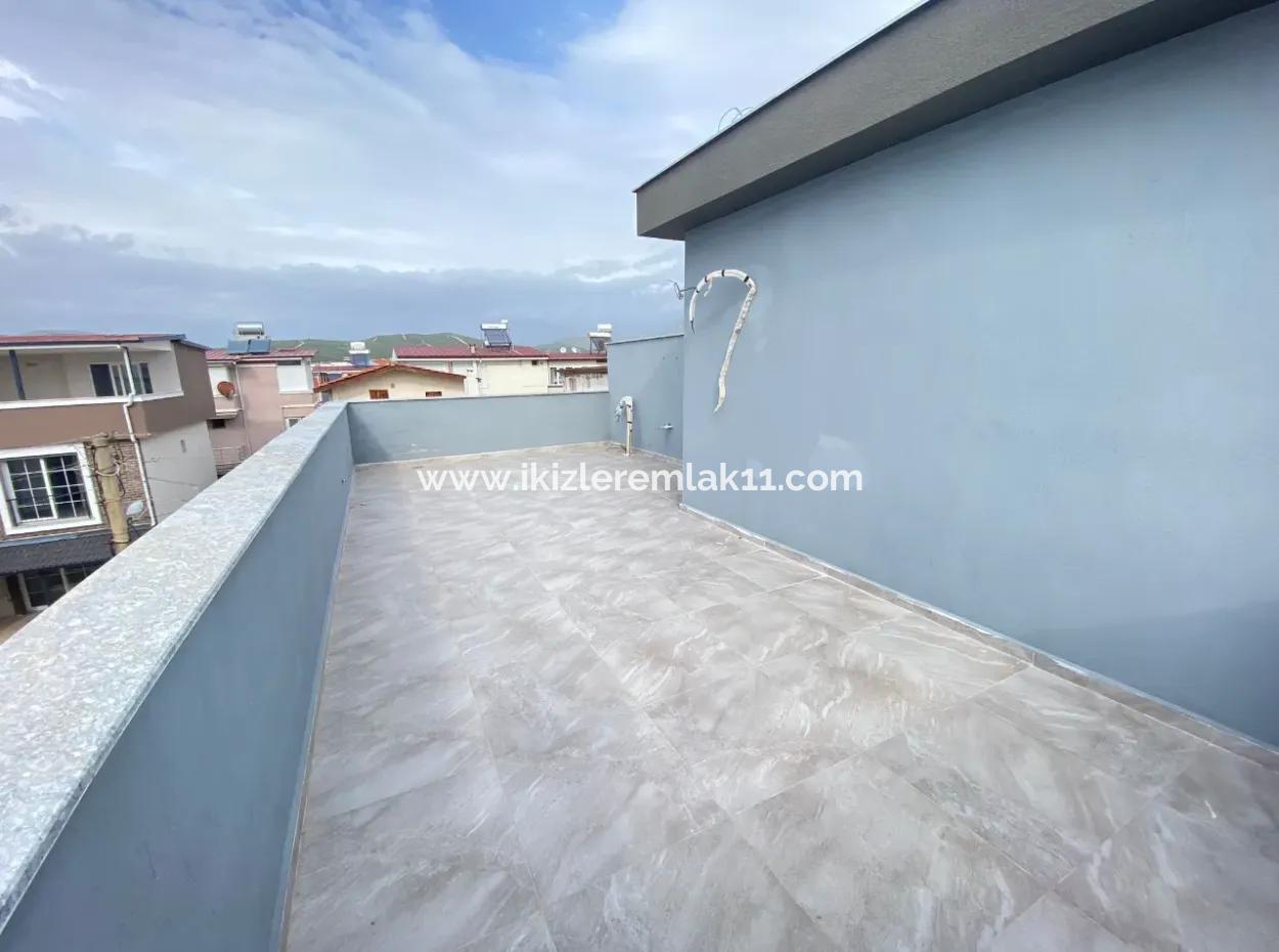 2 1 Neues Garten-Duplex-Sommerhaus Zum Verkauf In Doğanbey, Seferihisar