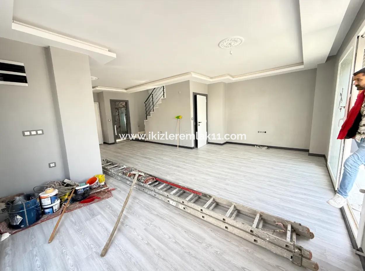 Einfamilienhaus 3 1 Maisonette-Ferienhaus Auf 300 M2 Grundstück In Seferihisar Doğanbey