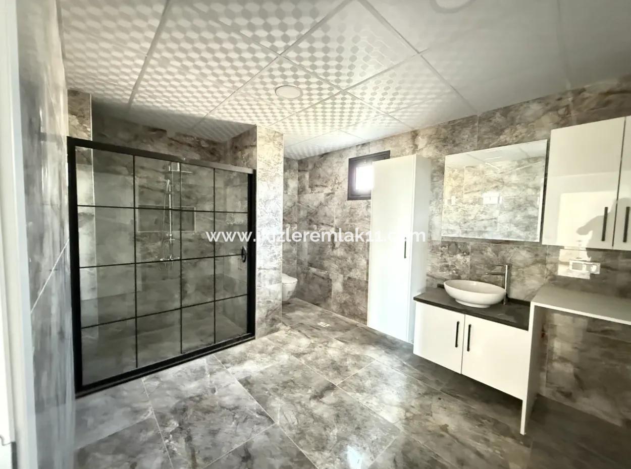 3 In 1 Villa Mit Null Pool Zum Verkauf Mit Großem Garten In Doganbey, Seferihisar