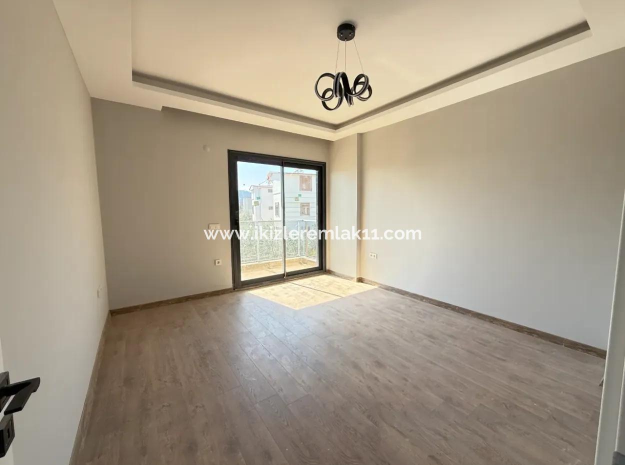 3 In 1 Villa Mit Null Pool Zum Verkauf Mit Großem Garten In Doganbey, Seferihisar