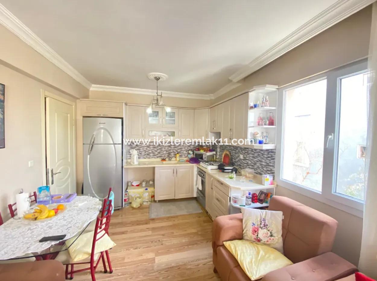 2 1 Wohnung Zum Verkauf In Seferihisar Ürkmez Zentrum Zu Einem Erschwinglichen Preis