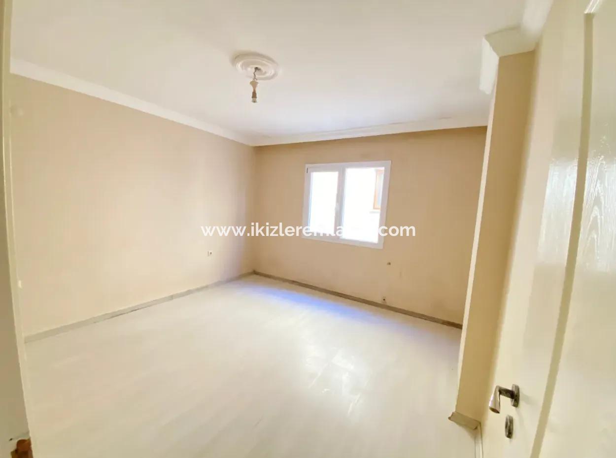 2 1 Wohnung Zum Verkauf In Der Nähe Des Meeres In Seferihisar Ürkmezde