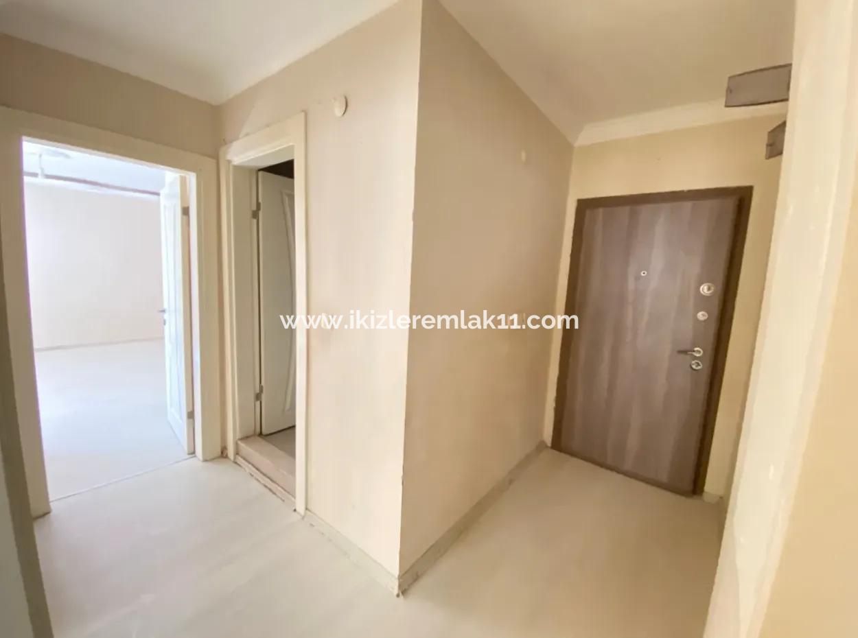 2 1 Wohnung Zum Verkauf In Der Nähe Des Meeres In Seferihisar Ürkmezde