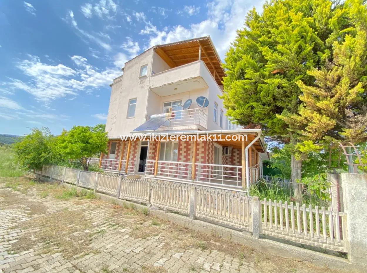 3 1 Sommerhaus Zu Verkaufen Mit Großem Garten In Doganbey, Seferihisar
