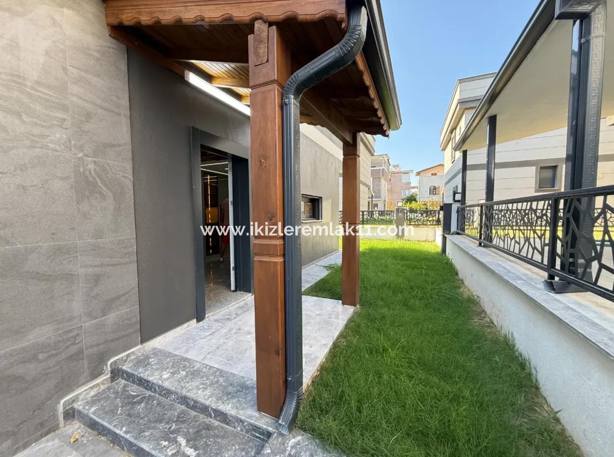 3 1 Freistehende Ultra Luxury Duplex Villa Zu Verkaufen In Doganbey, Seferihisar