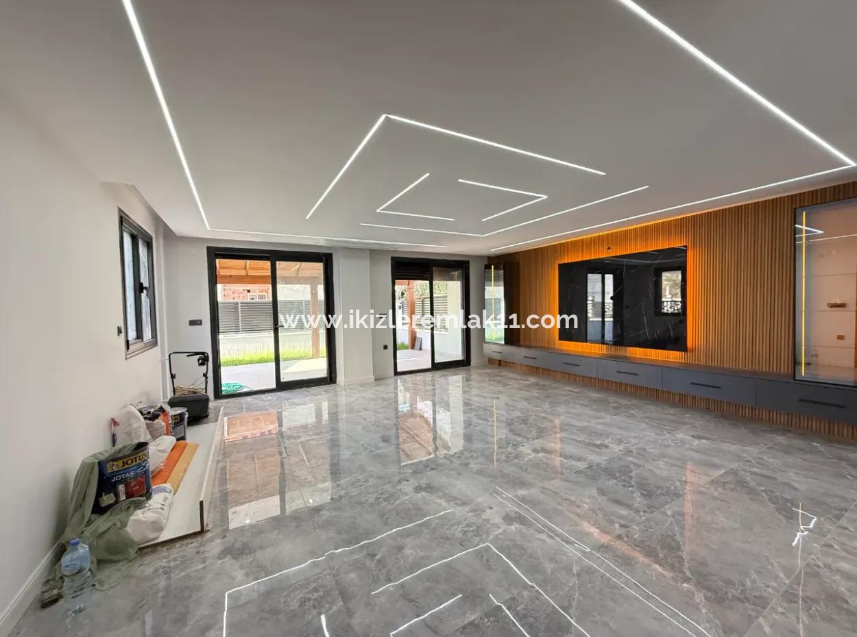3 1 Freistehende Ultra Luxury Duplex Villa Zu Verkaufen In Doganbey, Seferihisar