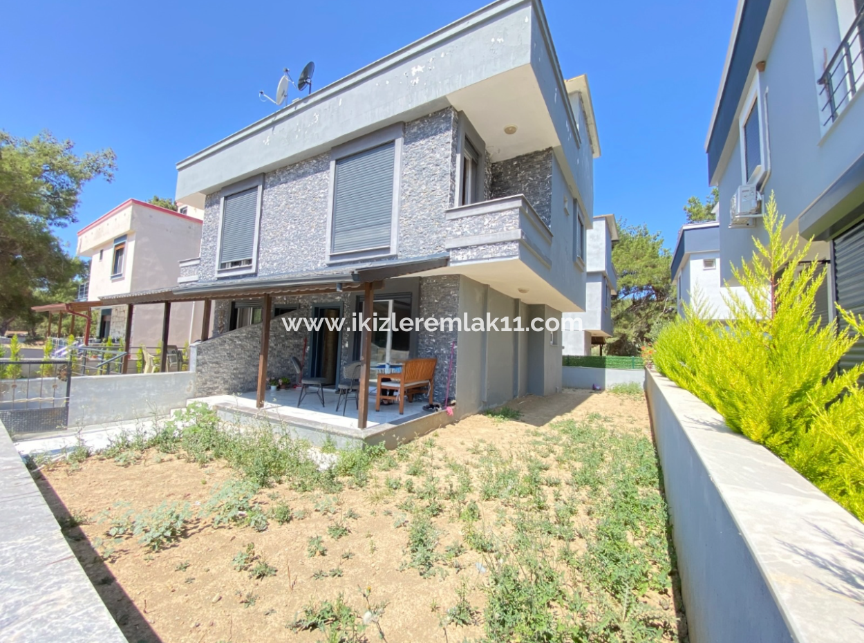 3 In 1 Maisonette Mit Großem Garten Zum Verkauf In Payamlı Village, Doganbey, Seferihisar