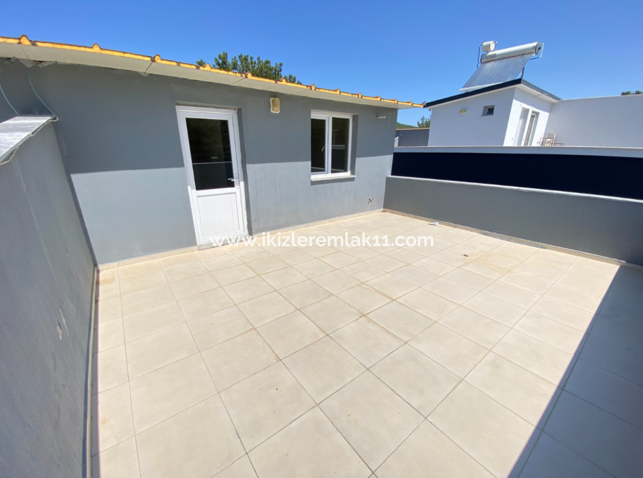 3 In 1 Maisonette Mit Großem Garten Zum Verkauf In Payamlı Village, Doganbey, Seferihisar