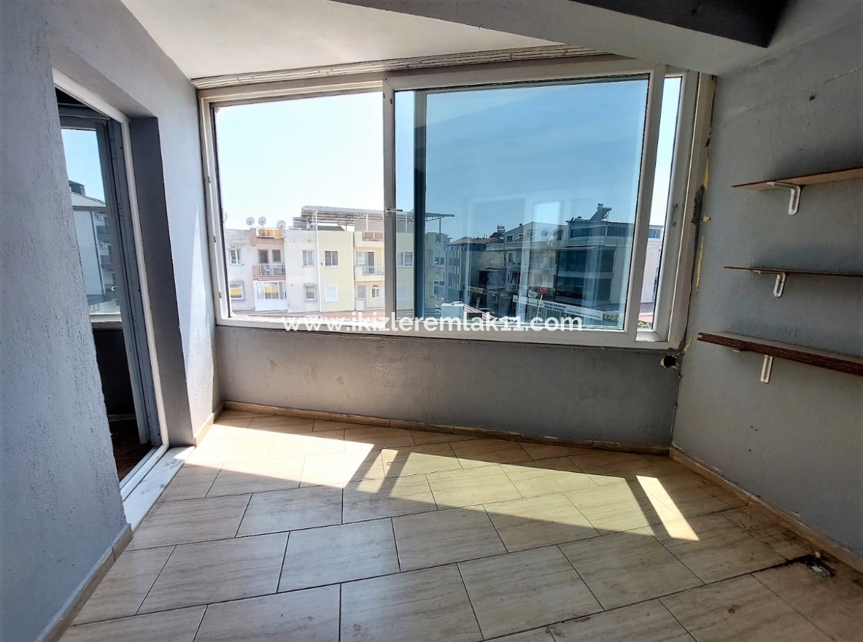 3 1 Zwischengeschosswohnung 110 M² Zu Verkaufen Im Zentrum Von Seferihisar Ürkmez