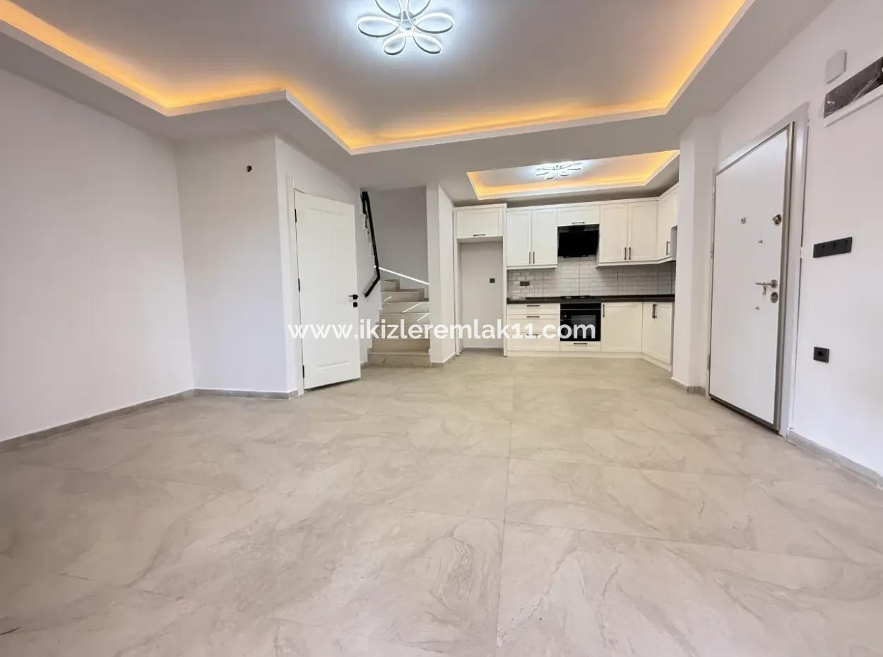 Luxuriöse 3 1 Maisonette-Villa Zum Verkauf Im Zentrum Von Seferihisar Ürkmez