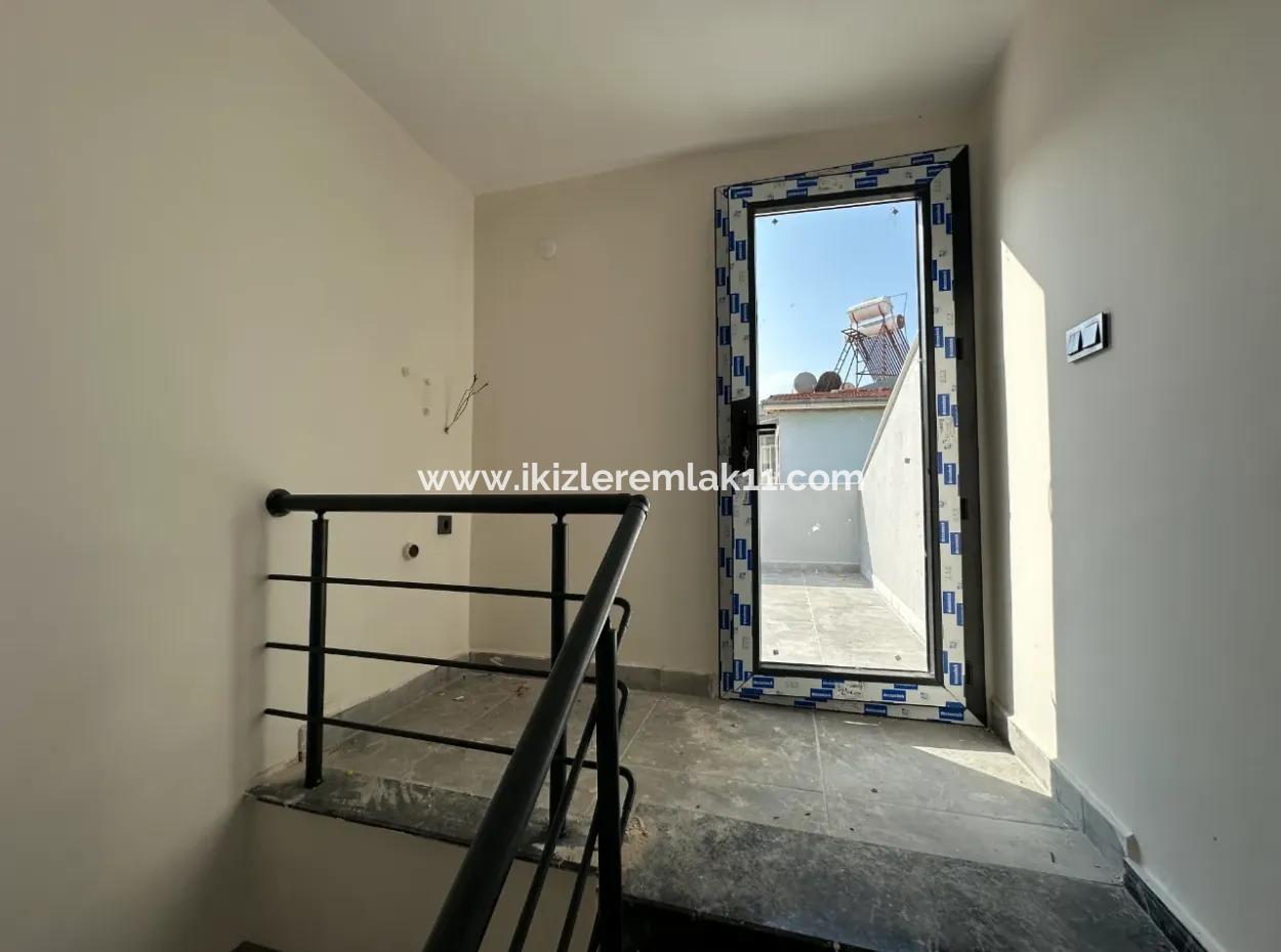 Luxuriöse 3 1 Maisonette-Villa Zum Verkauf Im Zentrum Von Seferihisar Ürkmez