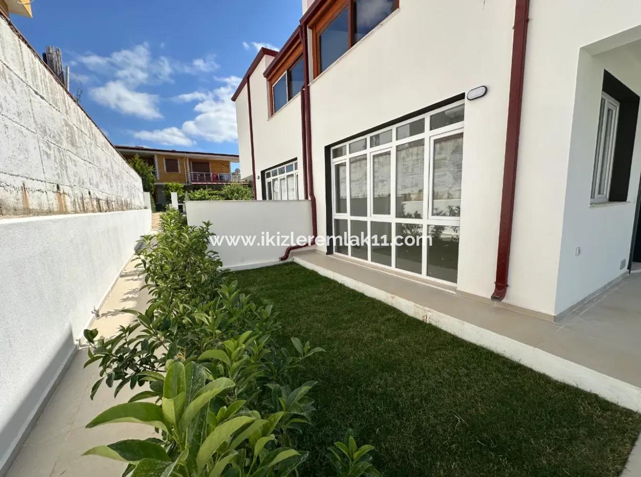 2 1 Villa Ohne Garten Zu Verkaufen In Seferihisar Doganbeypayamli