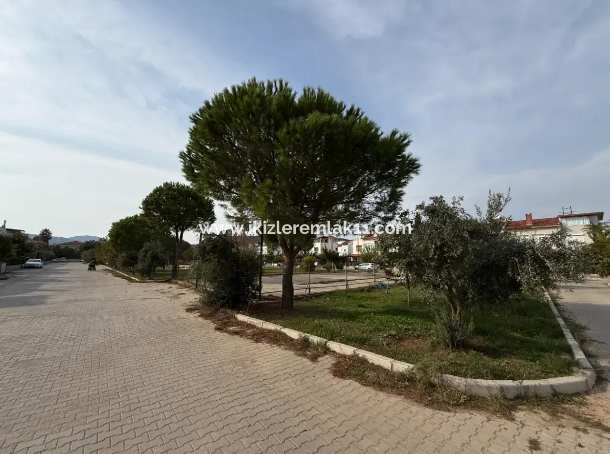 3 1 Villa Mit Großem Garten Zum Verkauf In Seferihisar Doğanbey Zentrum