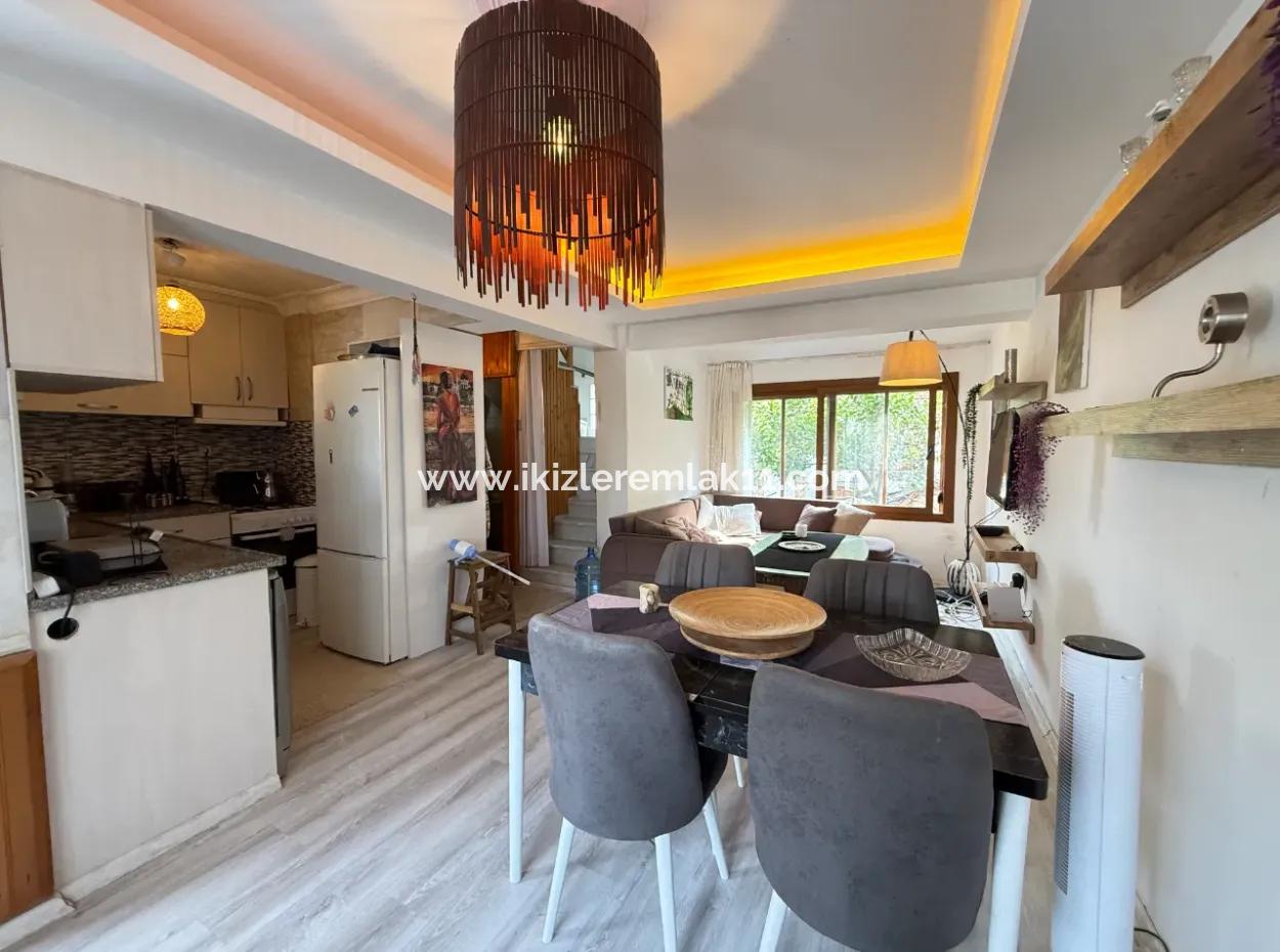 3 1 Villa Mit Großem Garten Zum Verkauf In Seferihisar Doğanbey Zentrum