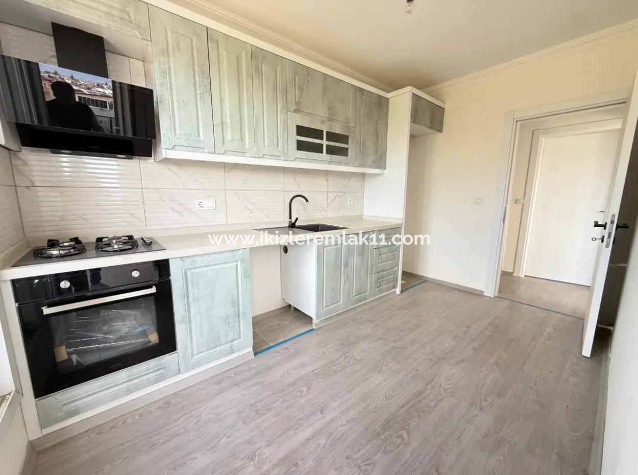 Teilen 3 2 Neue Wohnungen Mit Aufzug Maisonette Zum Verkauf Im Zentrum Von Kazan Seferihisar Ürkmez