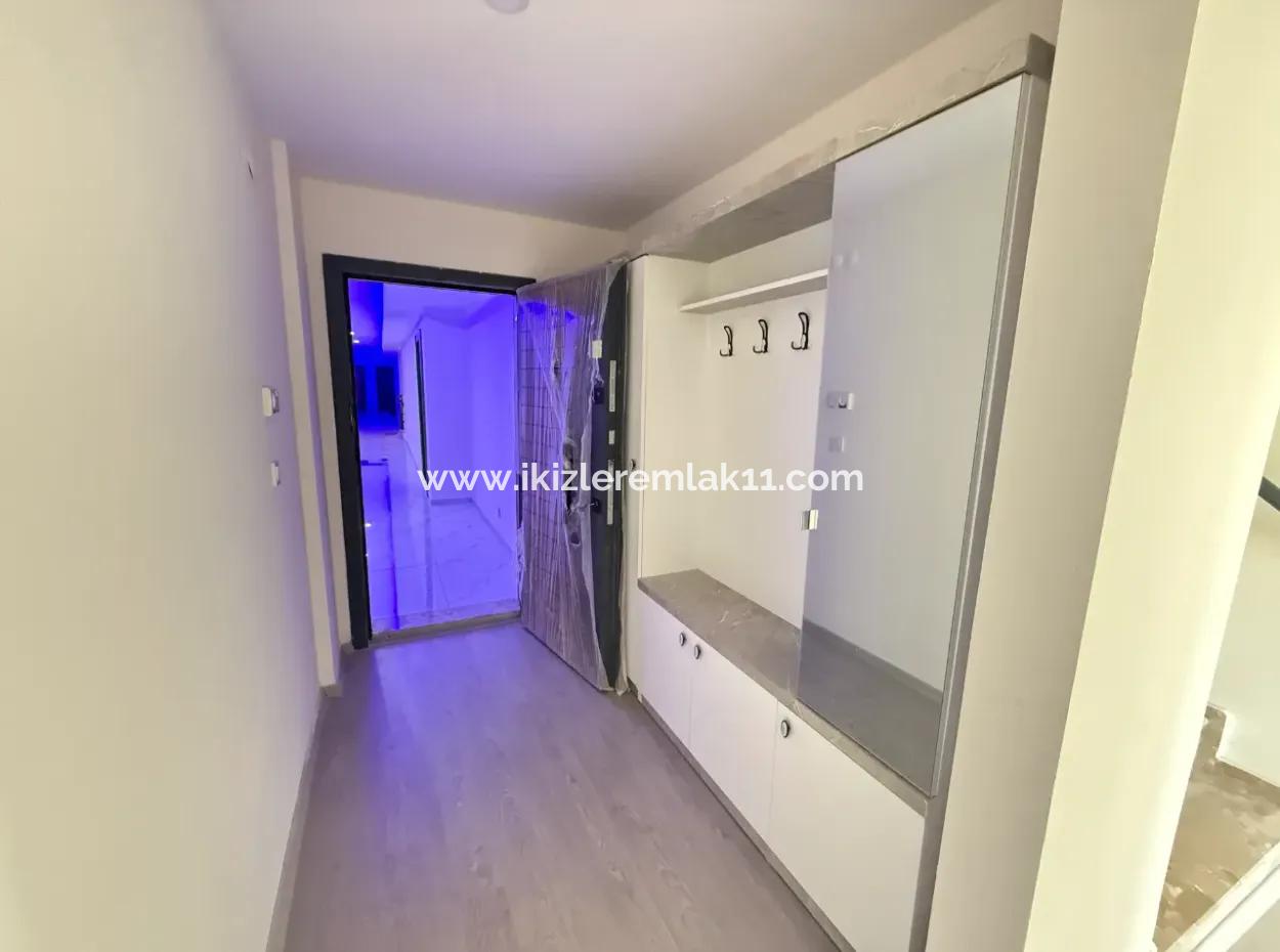 Teilen 3 2 Neue Wohnungen Mit Aufzug Maisonette Zum Verkauf Im Zentrum Von Kazan Seferihisar Ürkmez