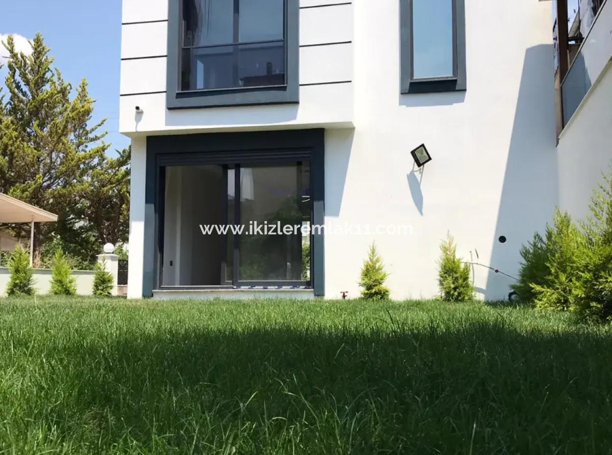 Zero Detached 3 1 Villa Für Verkauf Von Sea In Doganbey
