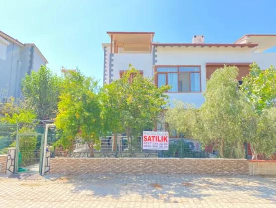 4 1 Villa Sommerhaus Zu Verkaufen In Einem Komplex In Seferihisar Doğanbey