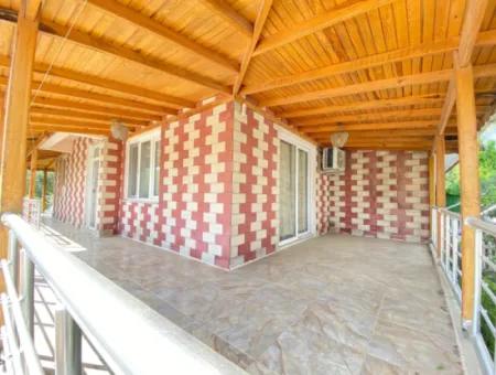 3 1 Sommerhaus Zu Verkaufen Mit Großem Garten In Doganbey, Seferihisar
