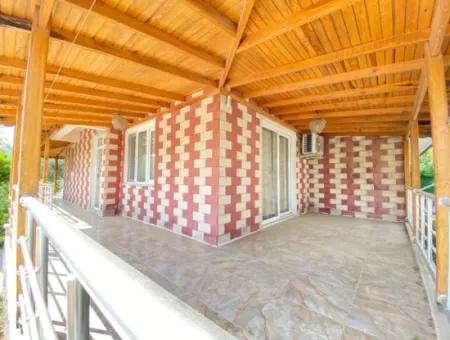 3 1 Sommerhaus Zu Verkaufen Mit Großem Garten In Doganbey, Seferihisar