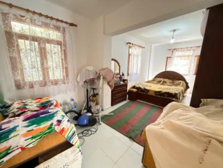 250 M Zum Meer In Ürkmez, Erschwinglicher Preis Zu Verkaufen 3 1 Wohnung Mit Garten