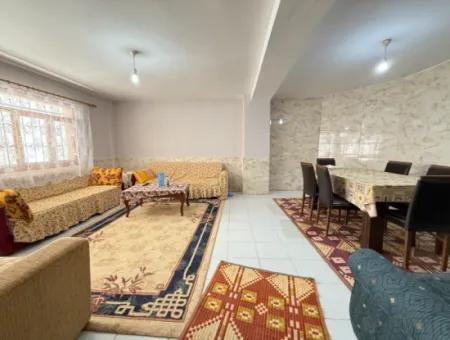 250 M Zum Meer In Ürkmez, Erschwinglicher Preis Zu Verkaufen 3 1 Wohnung Mit Garten