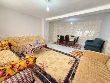 250 M Zum Meer In Ürkmez, Erschwinglicher Preis Zu Verkaufen 3 1 Wohnung Mit Garten