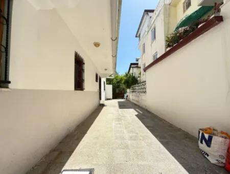 250 M Zum Meer In Ürkmez, Erschwinglicher Preis Zu Verkaufen 3 1 Wohnung Mit Garten