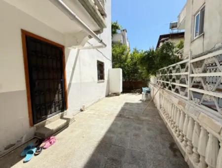 250 M Zum Meer In Ürkmez, Erschwinglicher Preis Zu Verkaufen 3 1 Wohnung Mit Garten