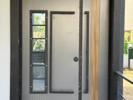 Freistehende Brandneue 3 1 Villa Mit Großem Garten Zum Verkauf In Seferihisar Doğanbey