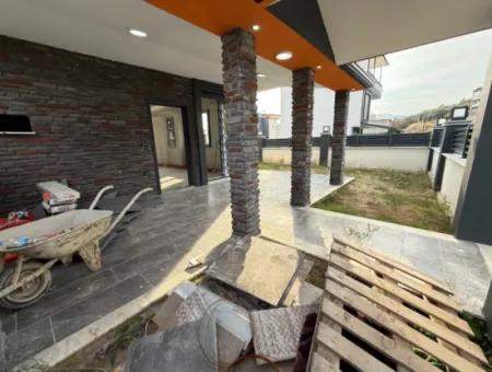 3 1 Neues Freistehendes 3 1 Villa Zu Verkaufen In Seferihisar Doğanbey