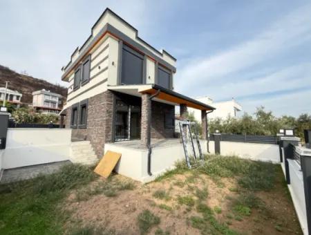 3 1 Neues Freistehendes 3 1 Villa Zu Verkaufen In Seferihisar Doğanbey