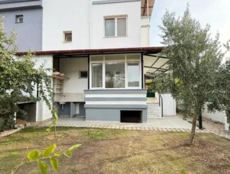 4 1 Villa Mit Großem Garten Zu Verkaufen In Seferihisar Doğanbey Zentrum