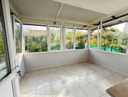 4 1 Villa Mit Großem Garten Zu Verkaufen In Seferihisar Doğanbey Zentrum