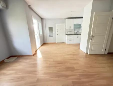 4 1 Villa Mit Großem Garten Zu Verkaufen In Seferihisar Doğanbey Zentrum