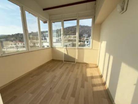 4 1 Villa Mit Großem Garten Zu Verkaufen In Seferihisar Doğanbey Zentrum
