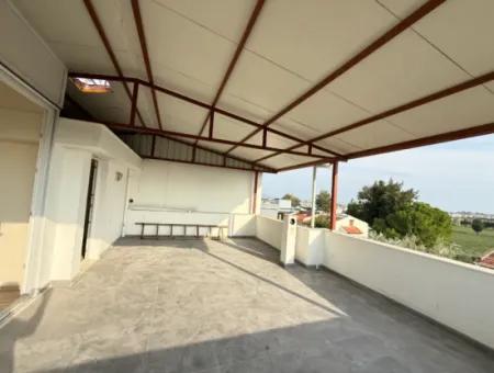 4 1 Villa Mit Großem Garten Zu Verkaufen In Seferihisar Doğanbey Zentrum