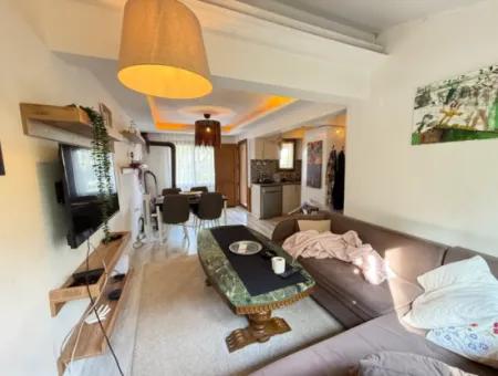 3 1 Villa Mit Großem Garten Zum Verkauf In Seferihisar Doğanbey Zentrum