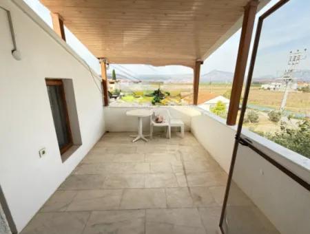 3 1 Villa Mit Großem Garten Zum Verkauf In Seferihisar Doğanbey Zentrum