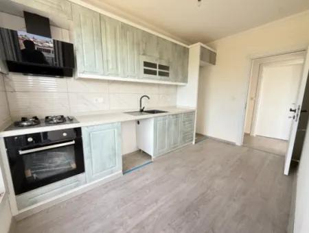 Teilen 3 2 Neue Wohnungen Mit Aufzug Maisonette Zum Verkauf Im Zentrum Von Kazan Seferihisar Ürkmez