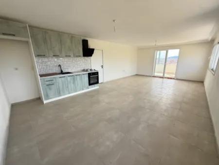 Teilen 3 2 Neue Wohnungen Mit Aufzug Maisonette Zum Verkauf Im Zentrum Von Kazan Seferihisar Ürkmez