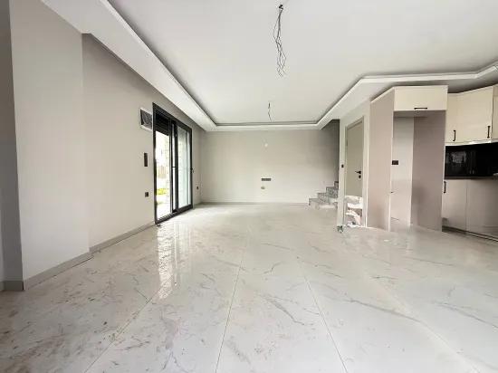 🏡 Seferihisar Doğanbey Zentrum Zum Verkauf 3+1 Ultra-luxus Duplex Villa