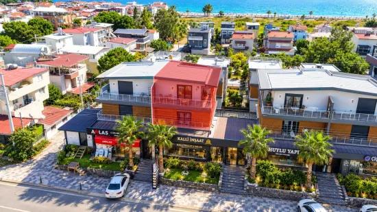 Seferihisar In Bengiler, Am Meer, Im Poolkomplex Zu Verkaufen 3+1 Doppelgeschosswohnung!