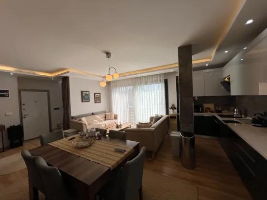 Seferihisar In Bengiler, Am Meer, Im Poolkomplex Zu Verkaufen 3+1 Doppelgeschosswohnung!