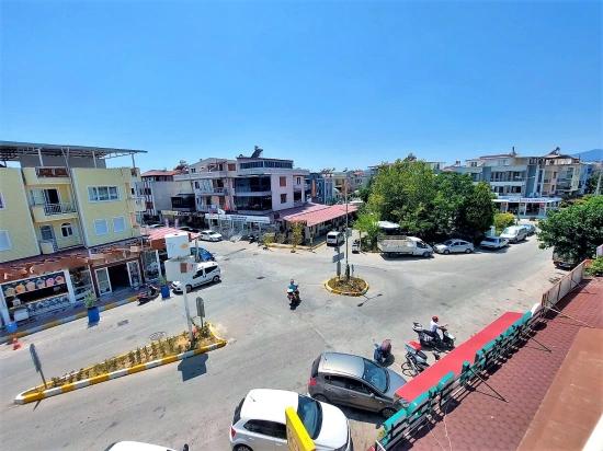 2+1 Wohnung Zum Verkauf Im Zentrum Von Seferihisar Ürkmez, Separate Küche
