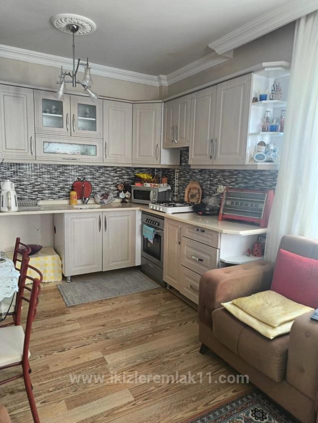 2+1 Mid-Floor Apartment For Sale In Seferihisar Ürkmez Center