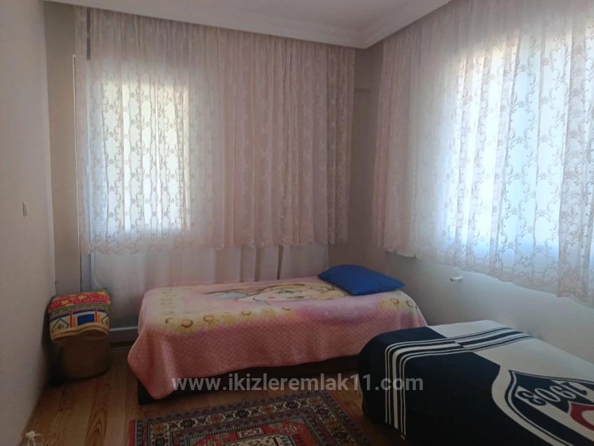 2+1 Mid-Floor Apartment For Sale In Seferihisar Ürkmez Center