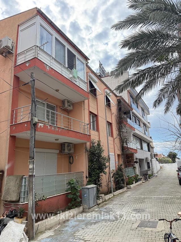 2+1 Bedroom Apartment For sale in Mersin Alanı Nbh. Seferihisar Ürkmez - 90 m²