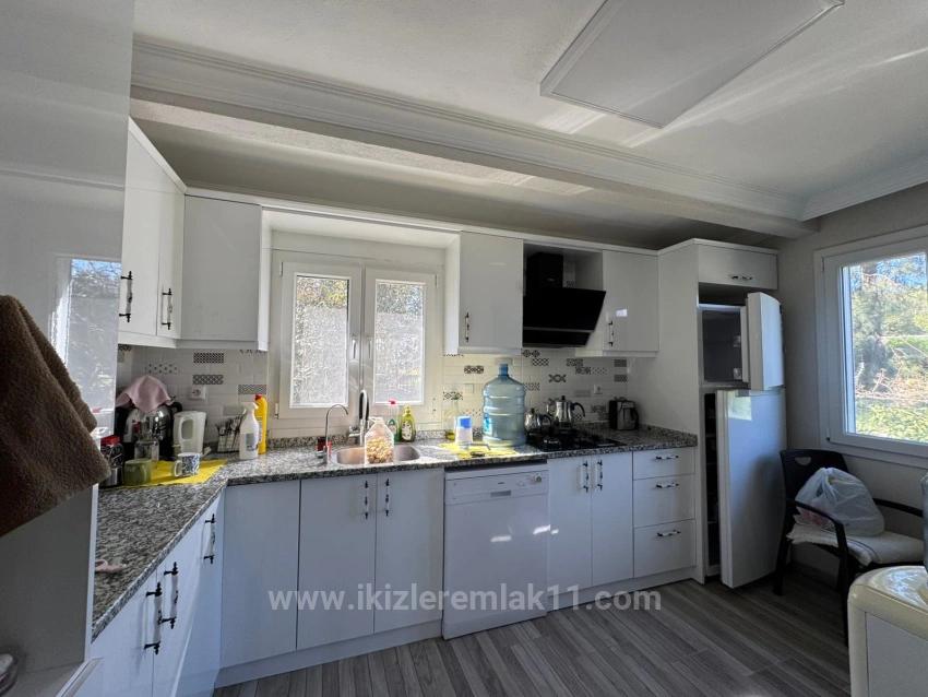 Seferihisar'cumhuriyet District, Meltem Tour Site 4+1 Villa For Sale By The Sea